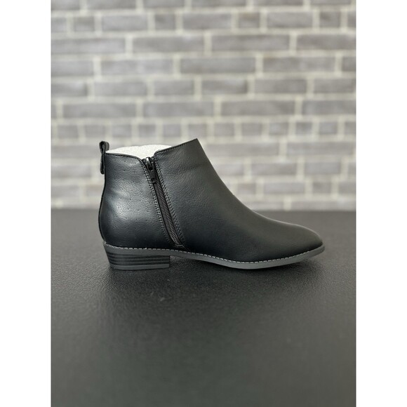 Journee Collection Women's Black Ellis Side Zip Ankle Bootie Shoes Size 8 - Picture 7 of 10